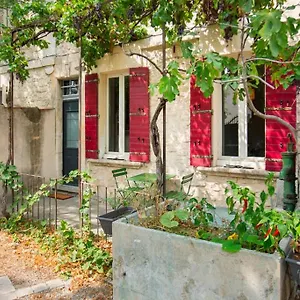 Mini Maison Ancienne Renovee +parking Apartment Avignon
