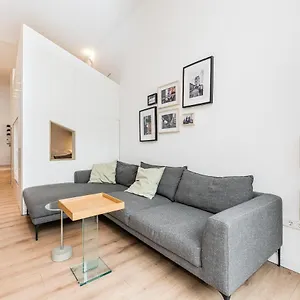 Stylish New Cube Loft Ii By Berlin-wall-apartments Apartment Berlin